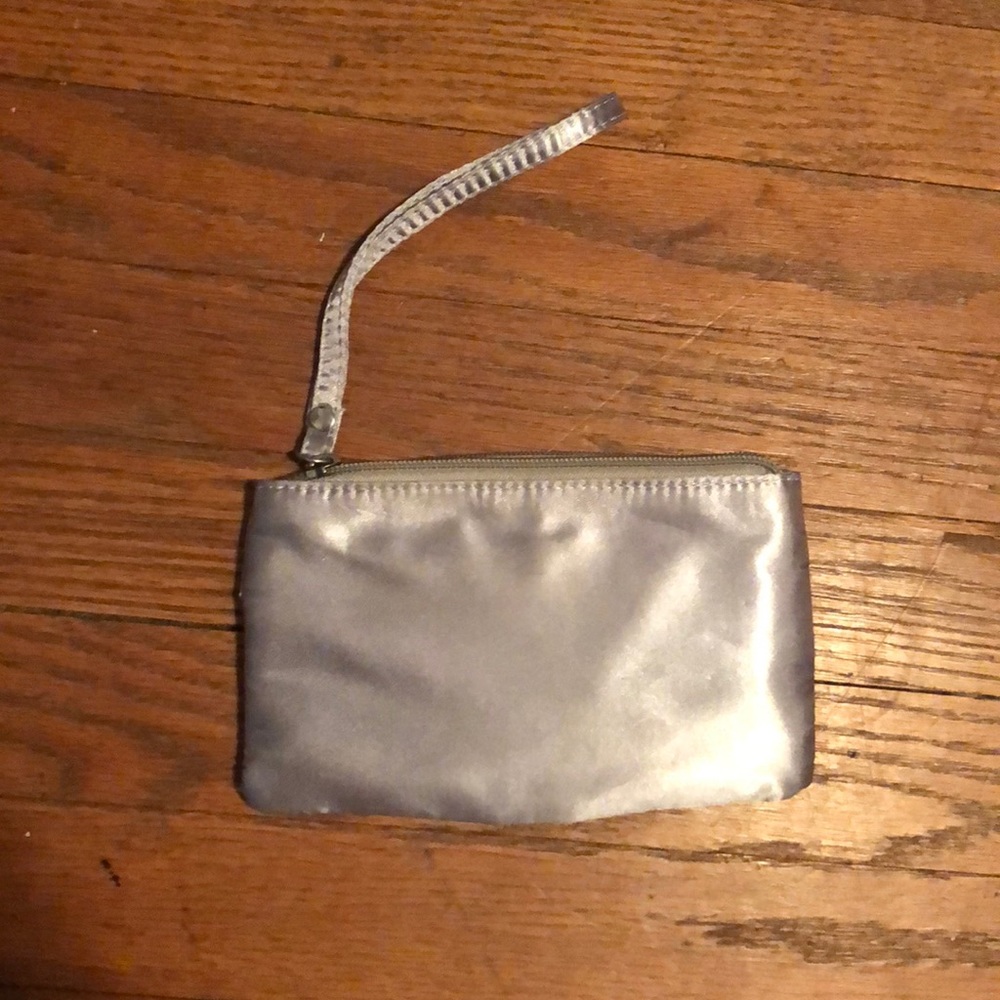 Charming Charlie’s pouch - Picture 2 of 3